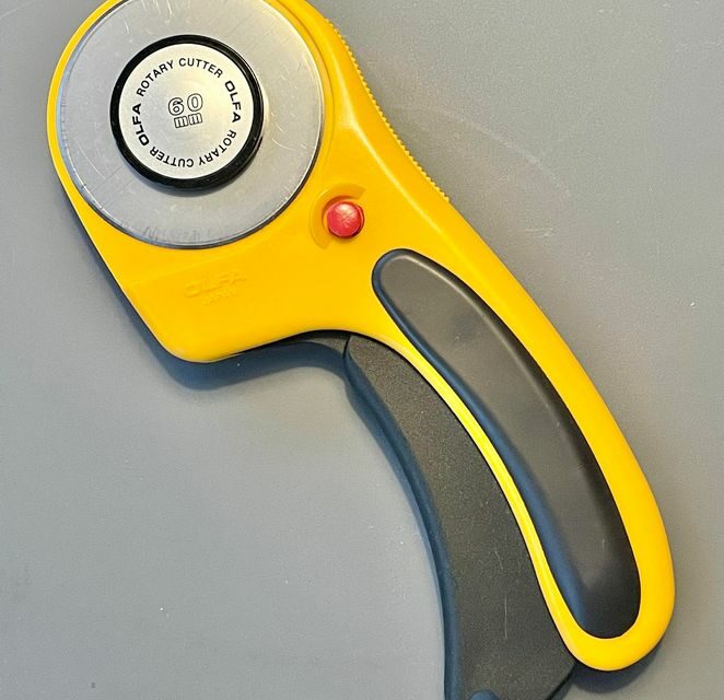 How to change your rotary cutter blade