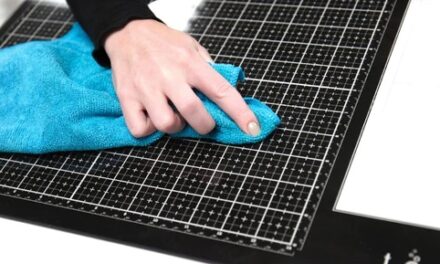 How to clean your cutting mat